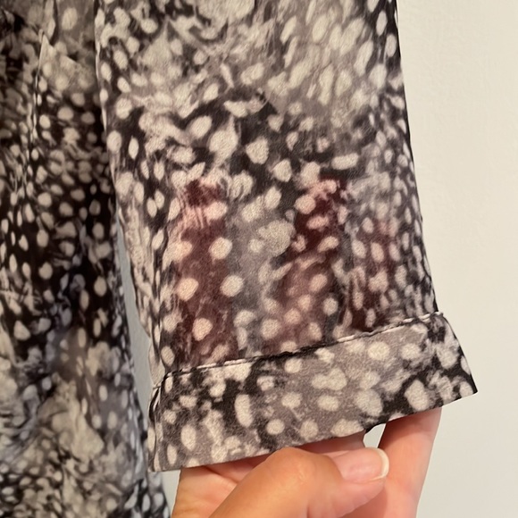 RW&CO Knee Length Layered Spotted Dress. - Picture 5 of 8